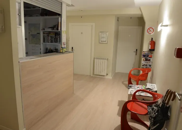 本辛阿尔戴尔酒店 2*