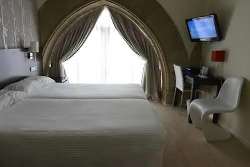 本辛阿尔戴尔酒店 2*